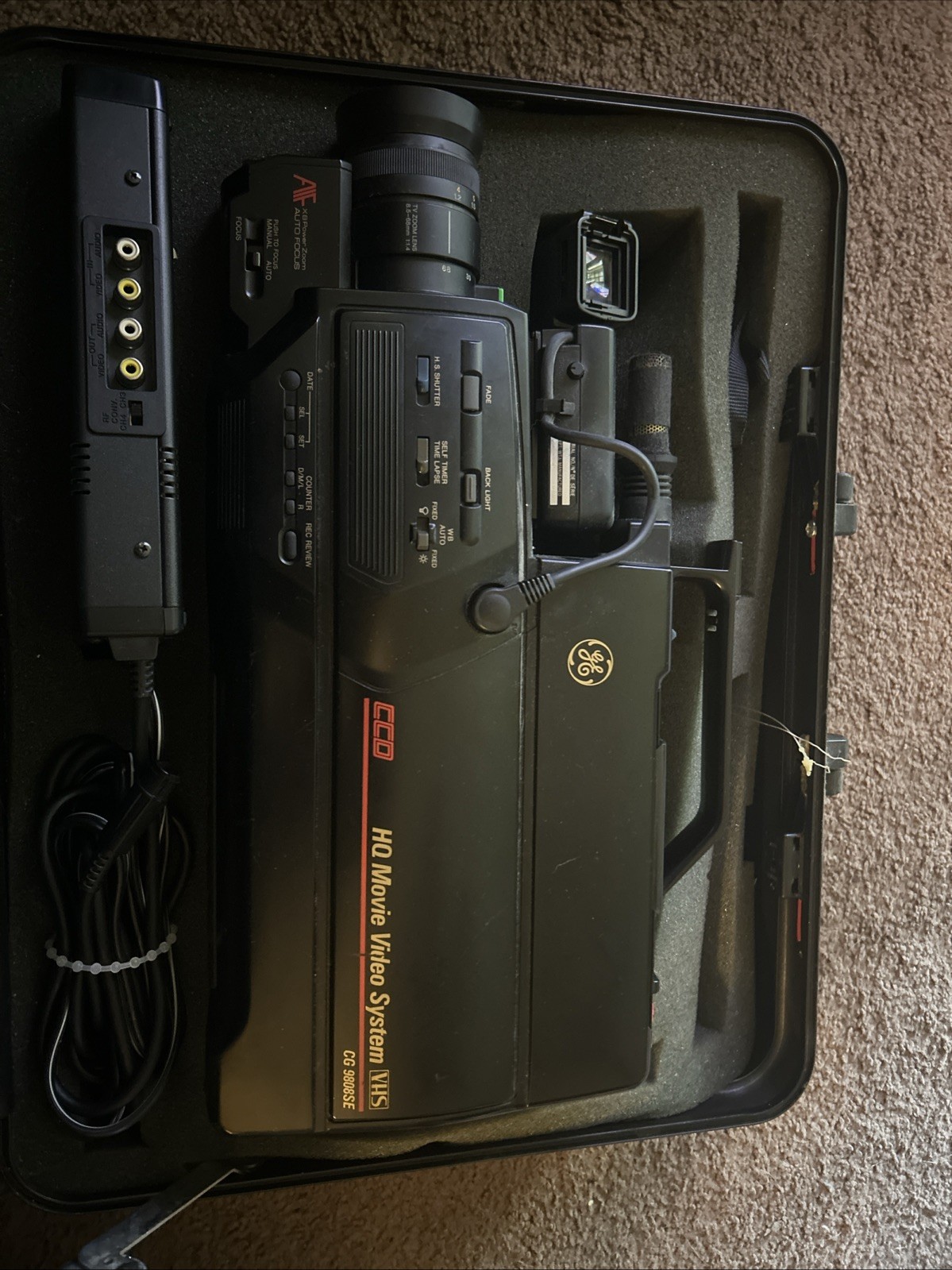 General Electric CG9815 CCD HQ Movie Video System VHS camcorder