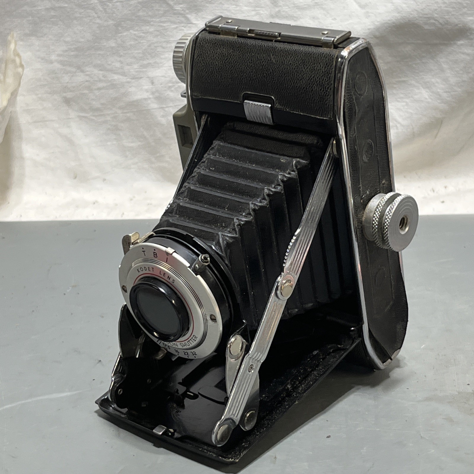 Kodak Tourist II Folding 620 Roll Camera Anaston 105mm f/6.3 Lens -Shutter Works