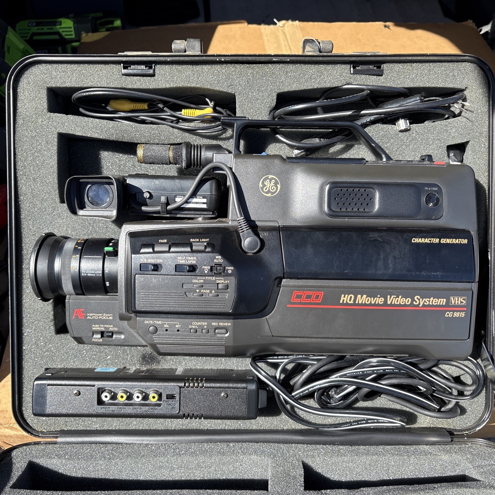 Vintage 1988 GE CG9815 CCD HQ Movie Video System VHS Camcorder Works No Battery