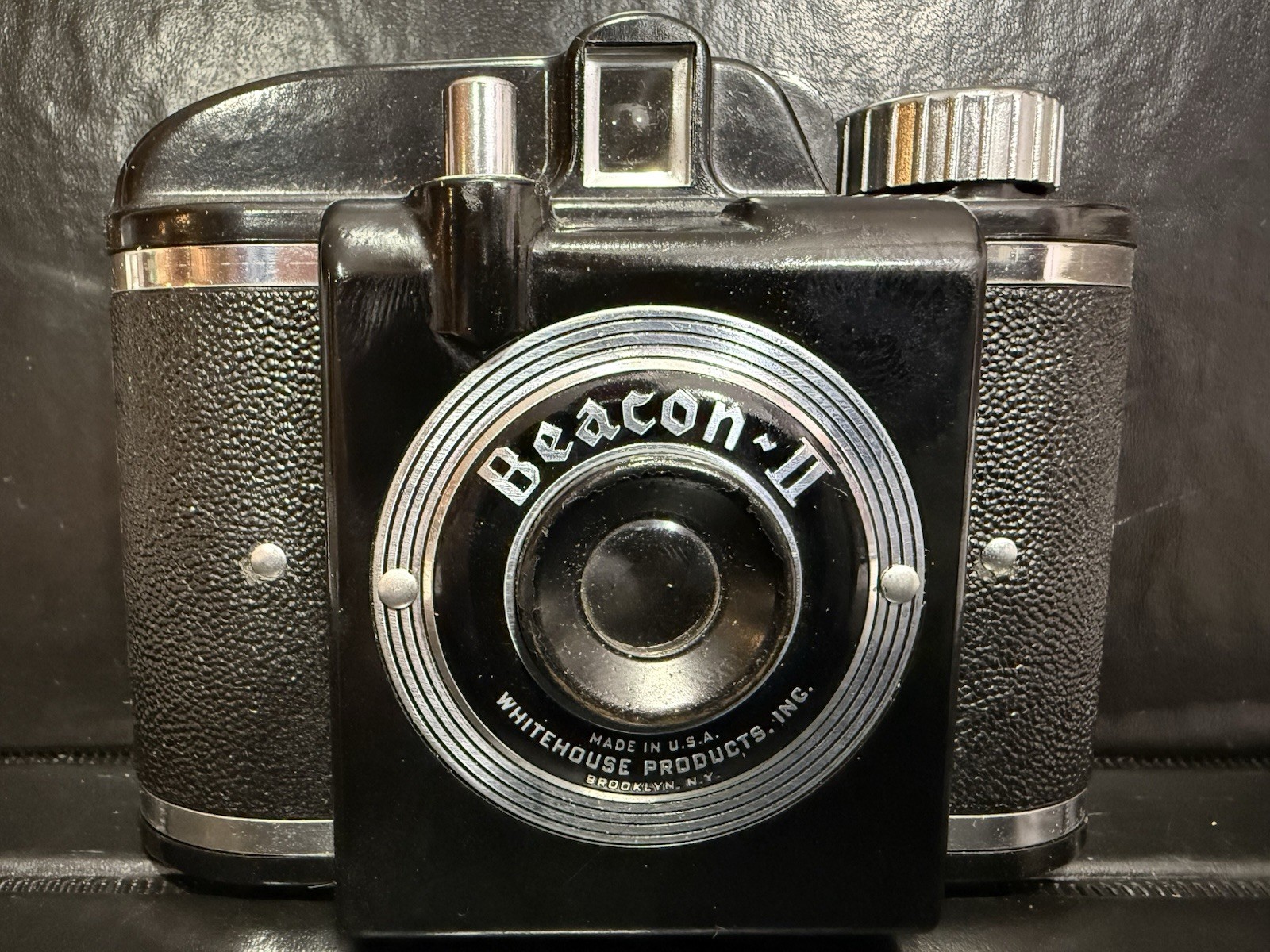 Vintage Beacon II White Westinghouse Camera with Case