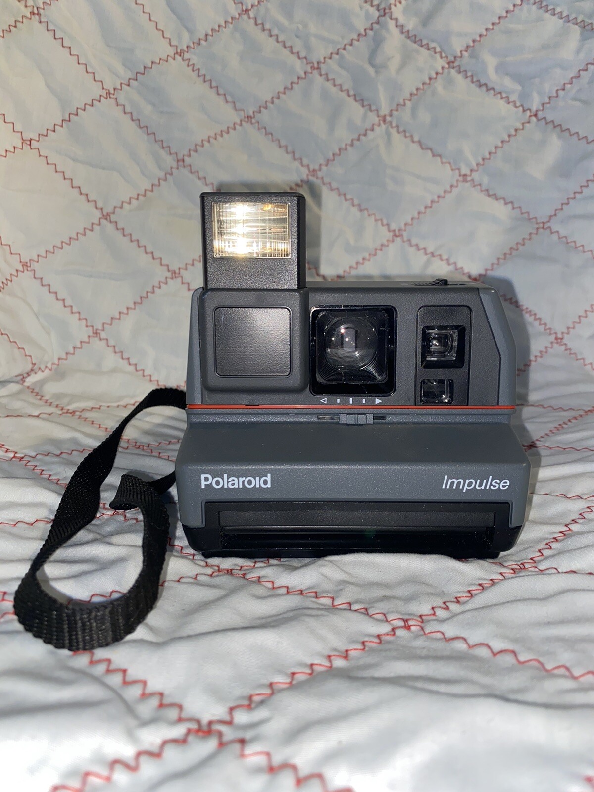 Vintage Polaroid Impulse 600 Instant Camera w/ Pop-Up Flash & Strap Not Tested