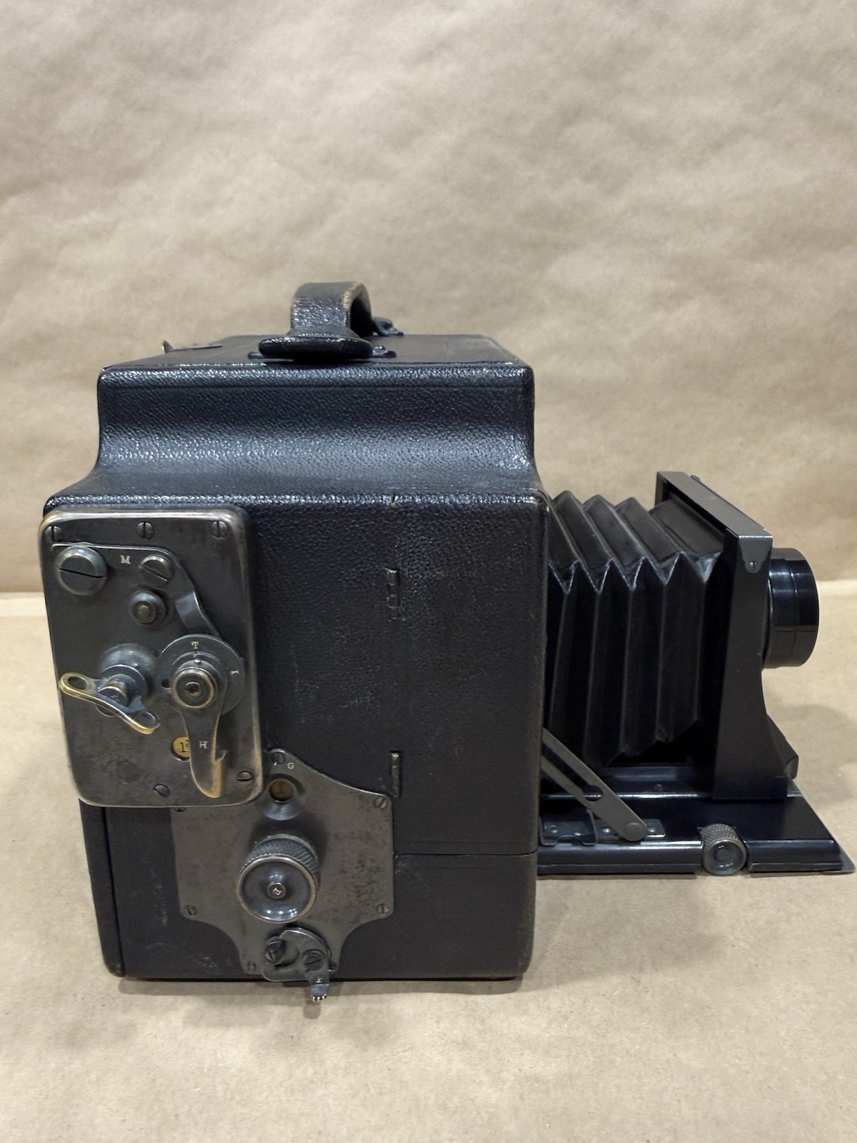 Folmer & Schwing Graflex 3A Antique Camera w/Bausch & Lomb 5×7 Zeiss Tessar Lens