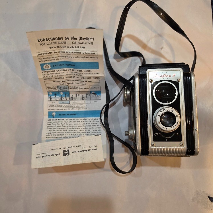 Kodak Duaflex II Camera Kodar f/8 72mm Lens Twin Lens Reflex TLR 1950s ASIS PART