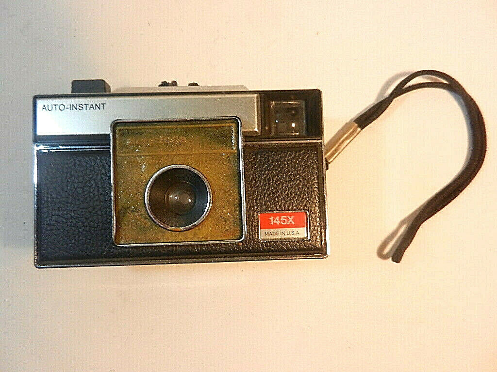 Camera Vintage Keystone Auto-Instant 145X Fixed-Focus from 1970’s