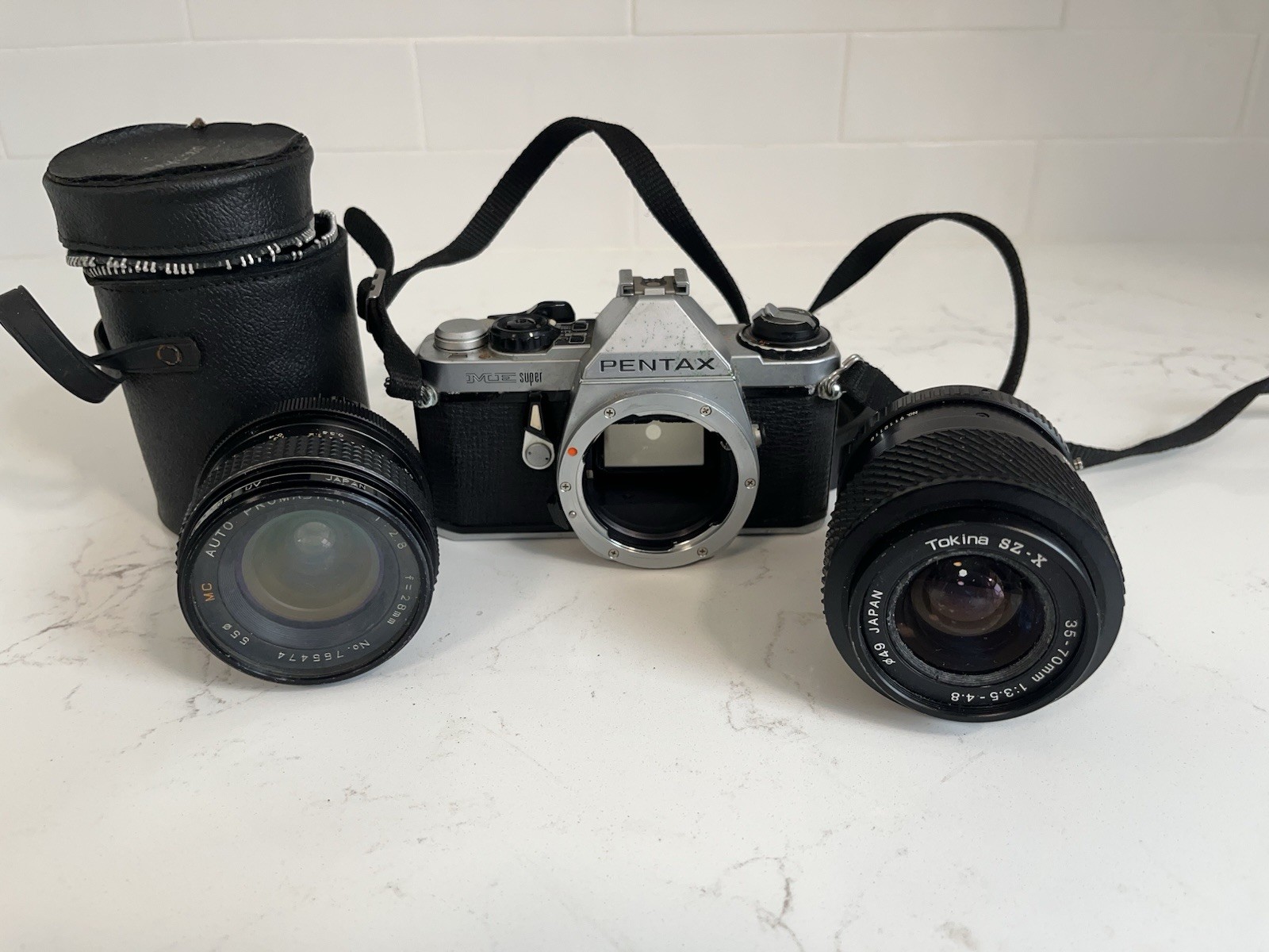 Pentax ME Super 35mm SLR, Tokina SZ-x 35-70mm f/3.5-4.8 MF, Promaster Camera Len
