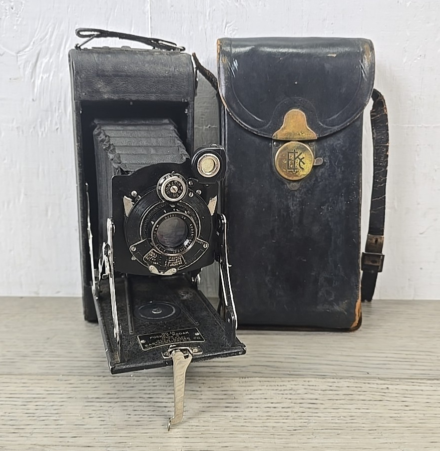 Vintage Eastman Kodak No. 1A Pocket Kodak Series II Folding Camera – Untested
