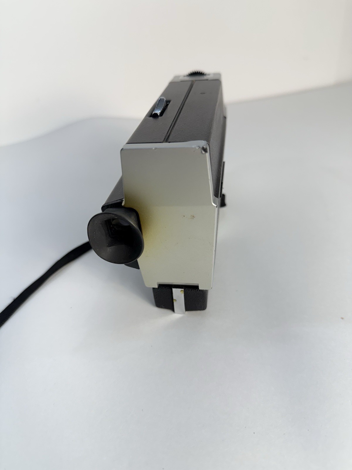 Vintage Bell & Howell Super 8 1201 Auto Load Focus-Matic Camera w/Case Untested