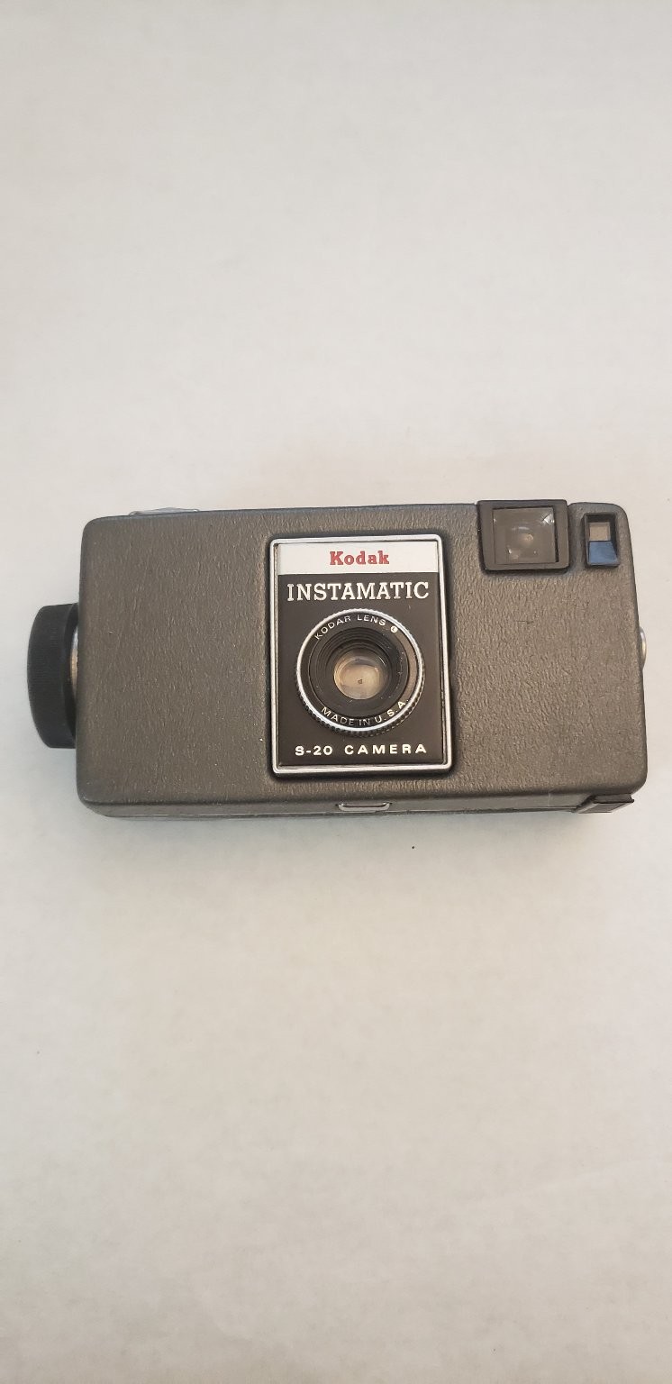 Kodak Instamatic S-20 Vintage Camera Made in USA Gray Black
