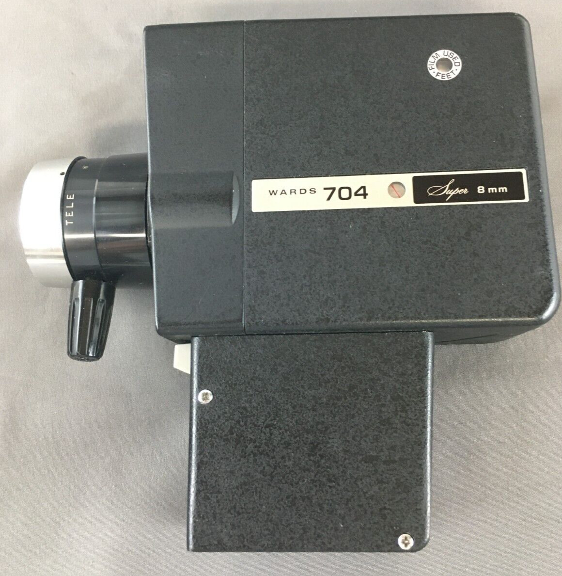 Montgomery Wards Super 8mm Zoom Aim & Shoot Cartridge Load Camera – UNTESTED