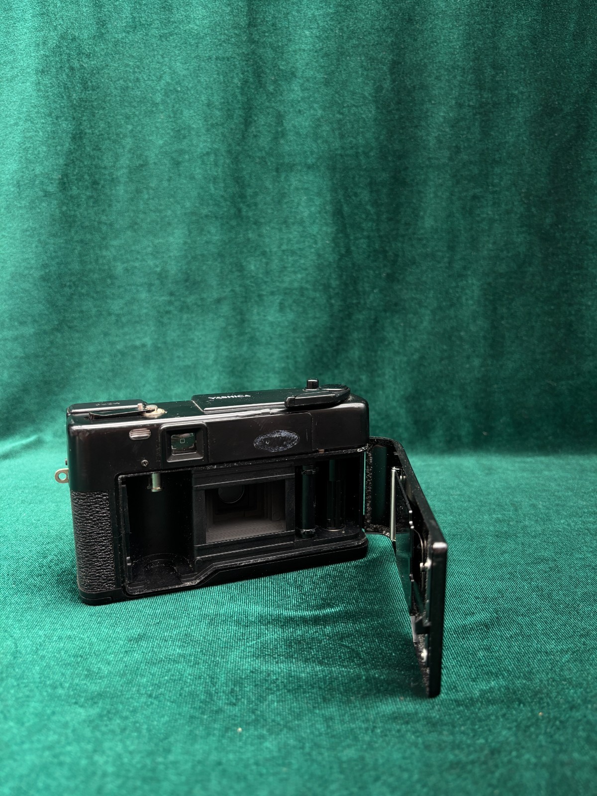 Vintage Yashica Auto Focus Untested