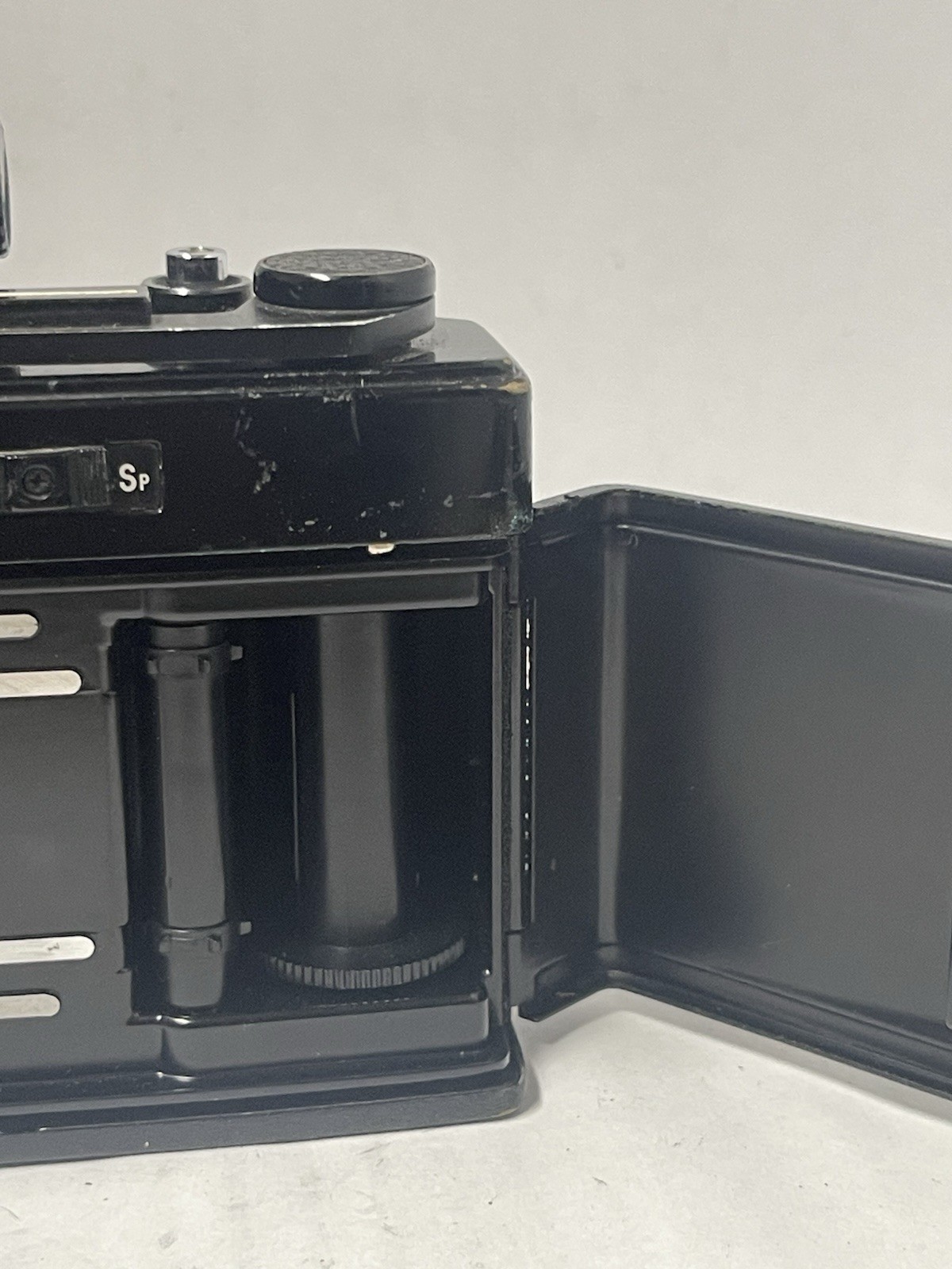 RICOH TLS 401 35mm SLR Film Vintage Camera w/Auto Rikenon f/1.7 55mm Lens