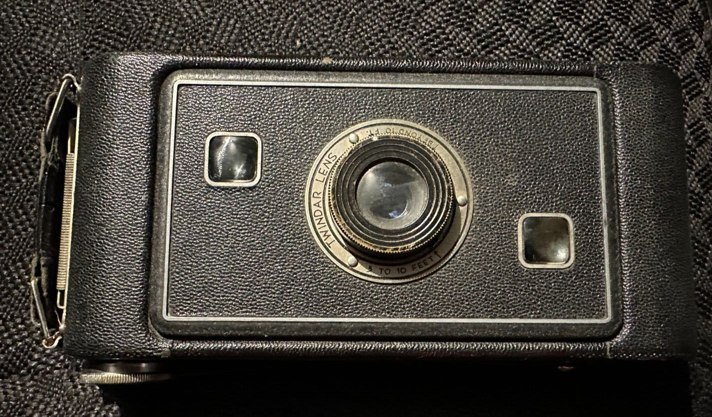 Vintage 1940s Kodak Jiffy Six-16 Folding Camera -untested