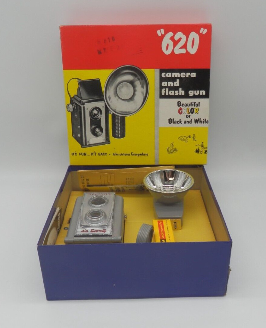 Vintage Spartus 620 Flash Box Camera with Original Box !!MINT CONDITION!!