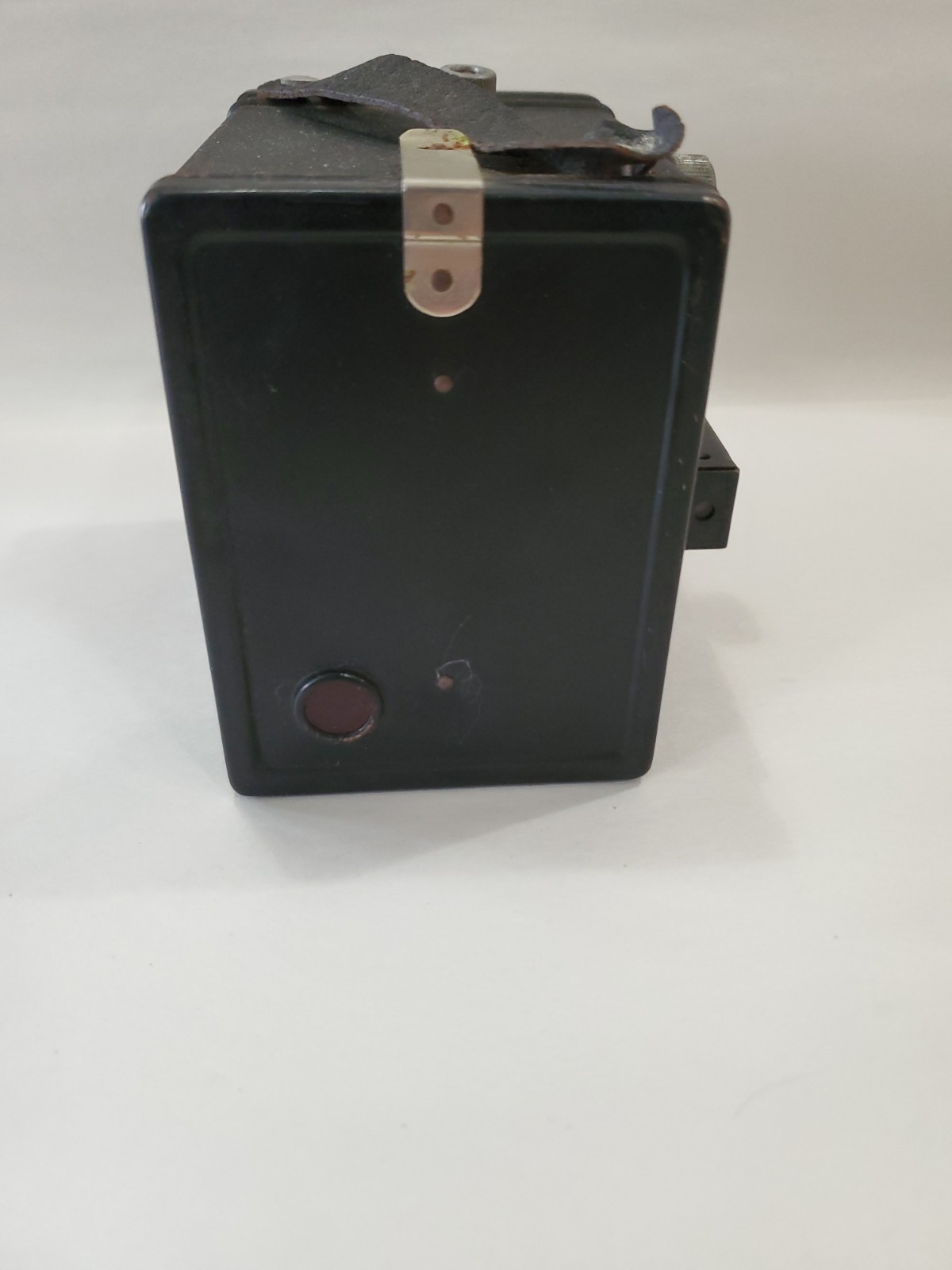 Pho-Tak vintage Spectator 120 flash mfg in the 50’s roll film metal box camera