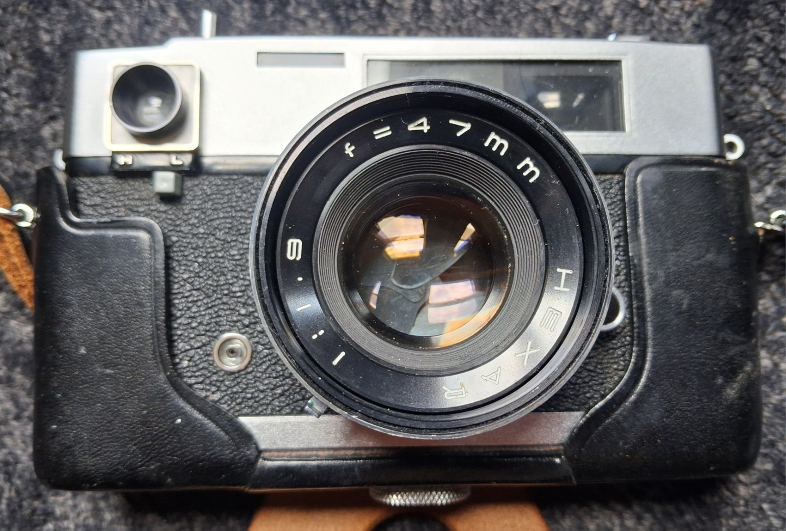 Wards AM 550 Vintage Black 35mm Film Camera w/ Case Strap, 47mm Lens