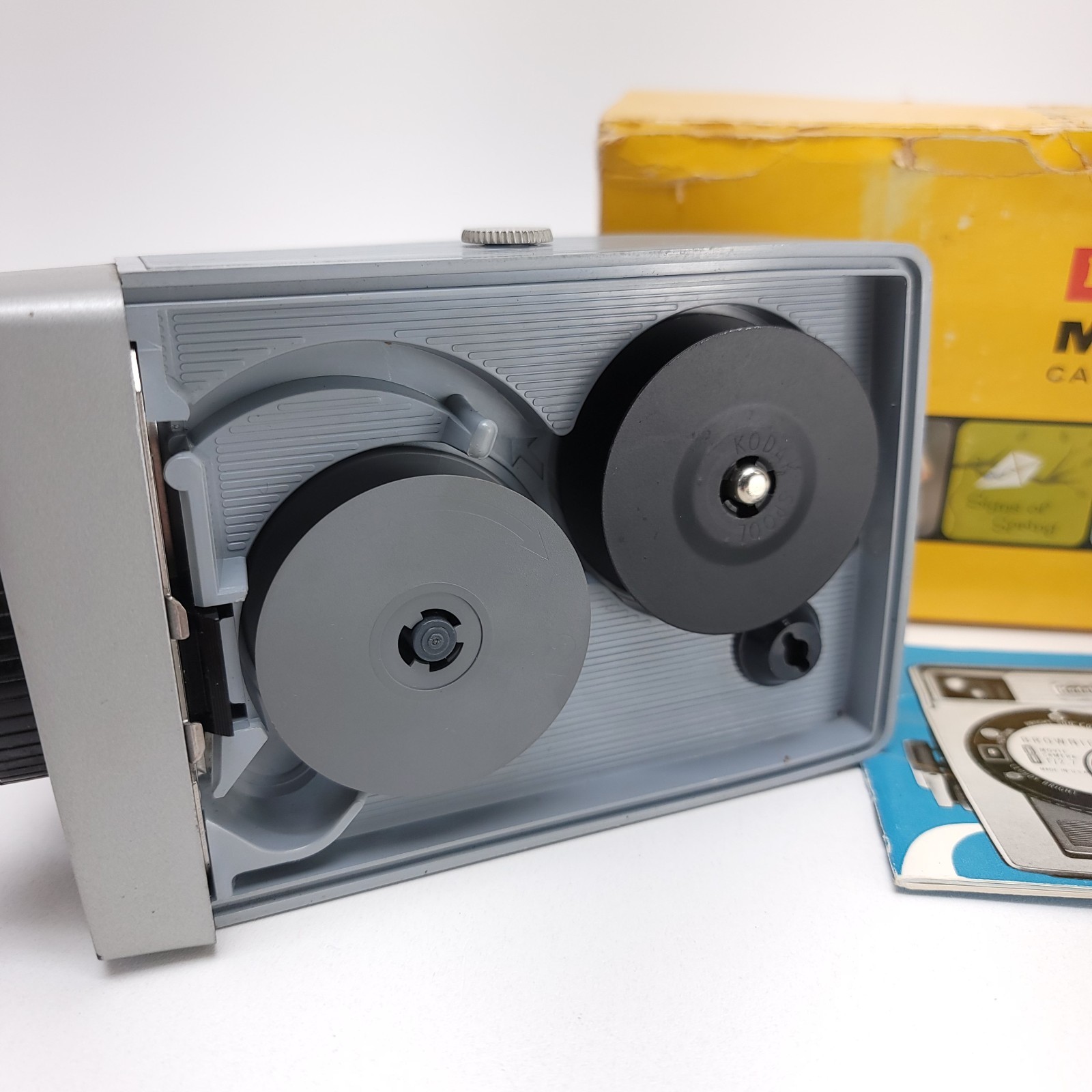 Vintage Kodak Brownie Movie Camera 8mm Film Turret F/2.7 WORKING