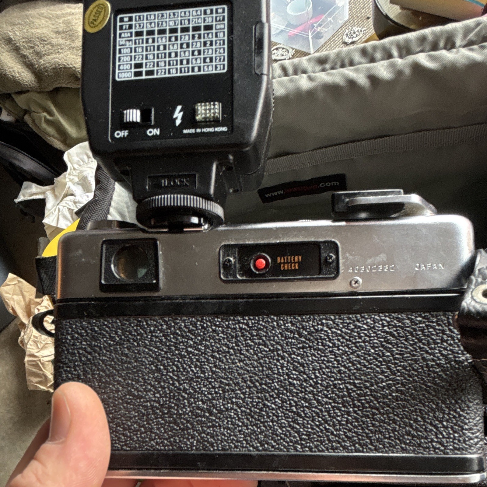 Yashica Electro 35 GSN Black 35mm Rangefinder Camera w/ Quantaray Q15 Flash