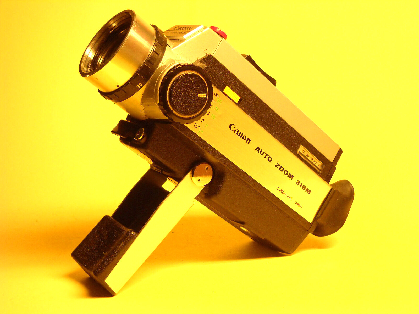 Canon AUTO ZOOM 318M Cine Film Camera for parts or repair…