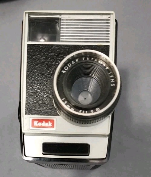 Vintage Kodak 8mm 8 Movie Camera Kodak Ektanar Lens f/1.9; clean; untested 1960s
