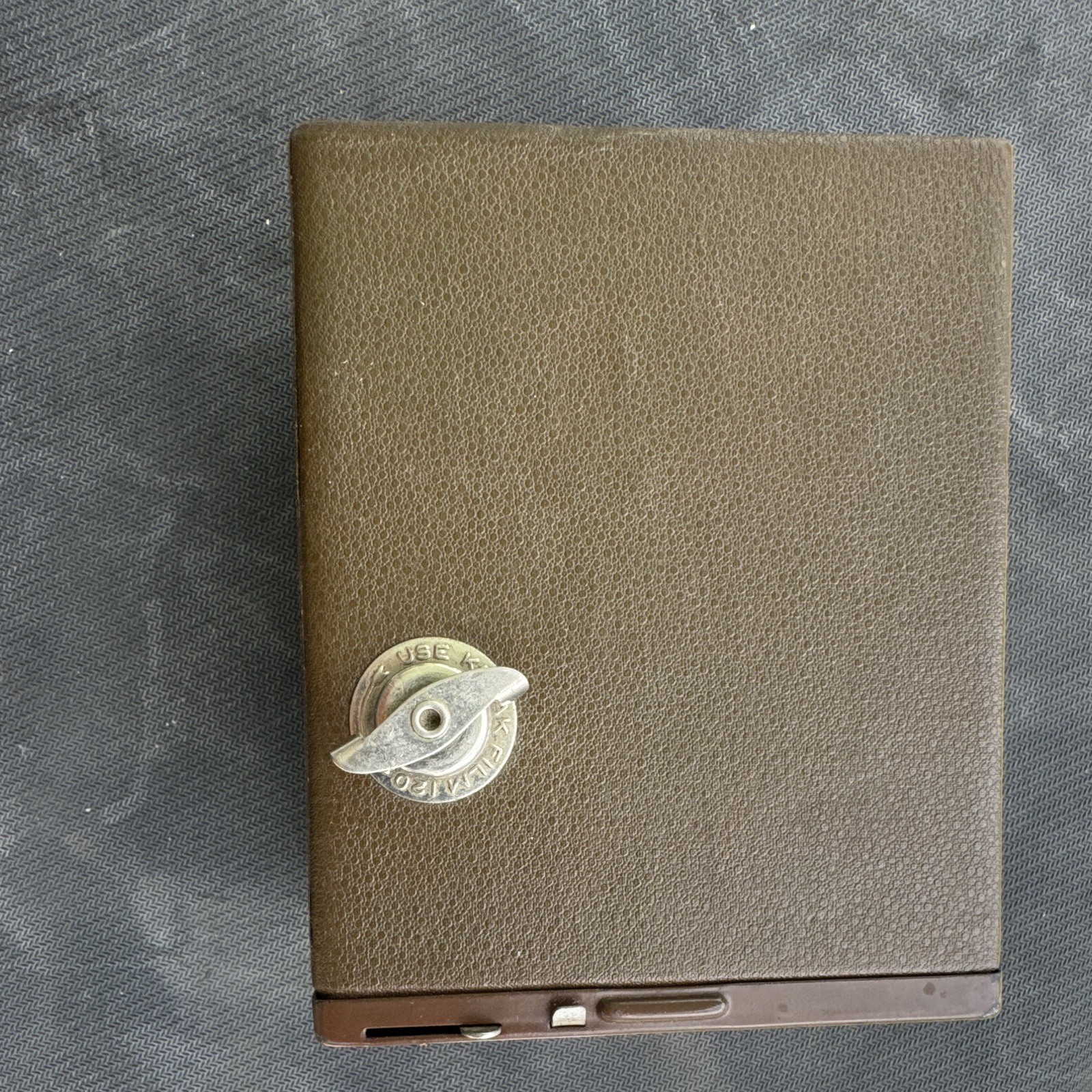 Vintage Brown Box Camera with Metal Latch, Brown Color