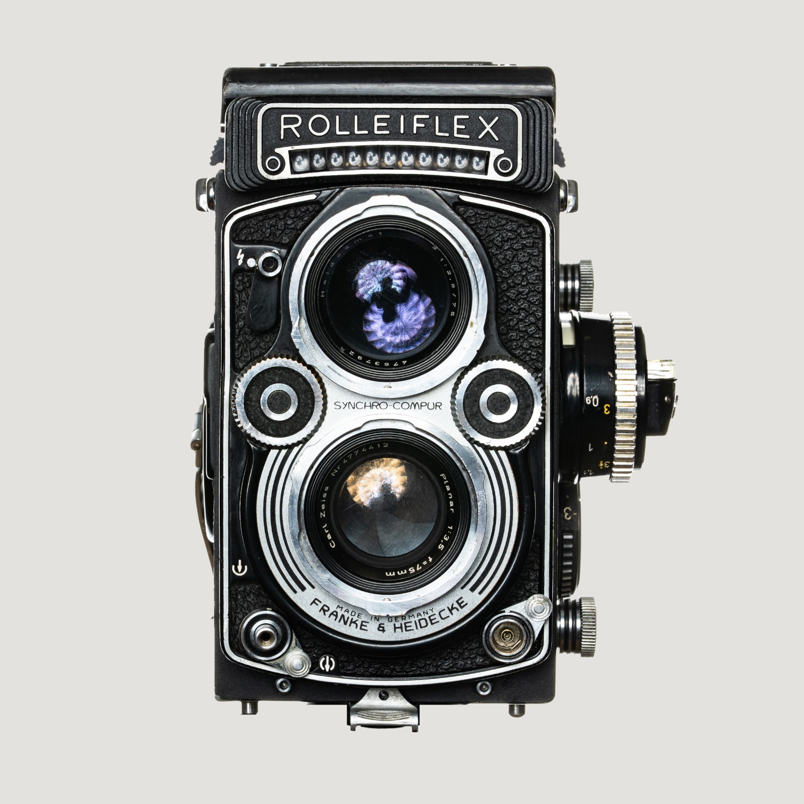 Rolleiflex 3.5F Planar TLR Camera Carl Zeiss 75mm f/3.5 120 Film Tested