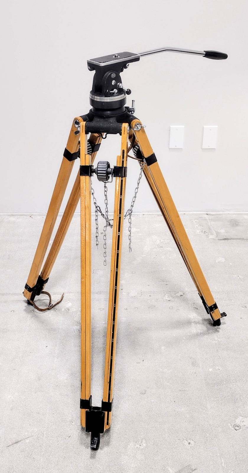 Arri, Arriflex 16S, 16SB Tripod. Excellent Plus Condition. Very Clean. See…