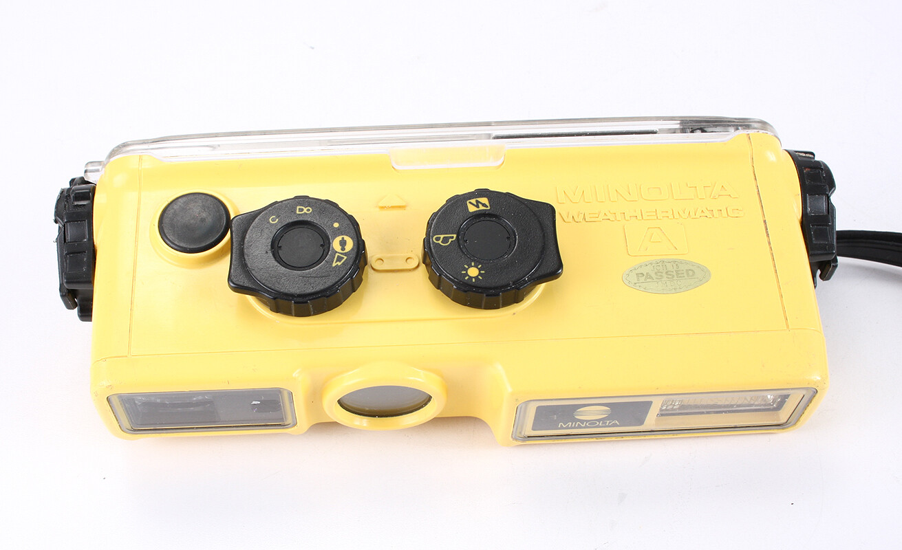MINOLTA WEATHERMATIC A, USES 110 FILM, VARIOUS ISSUES/205138