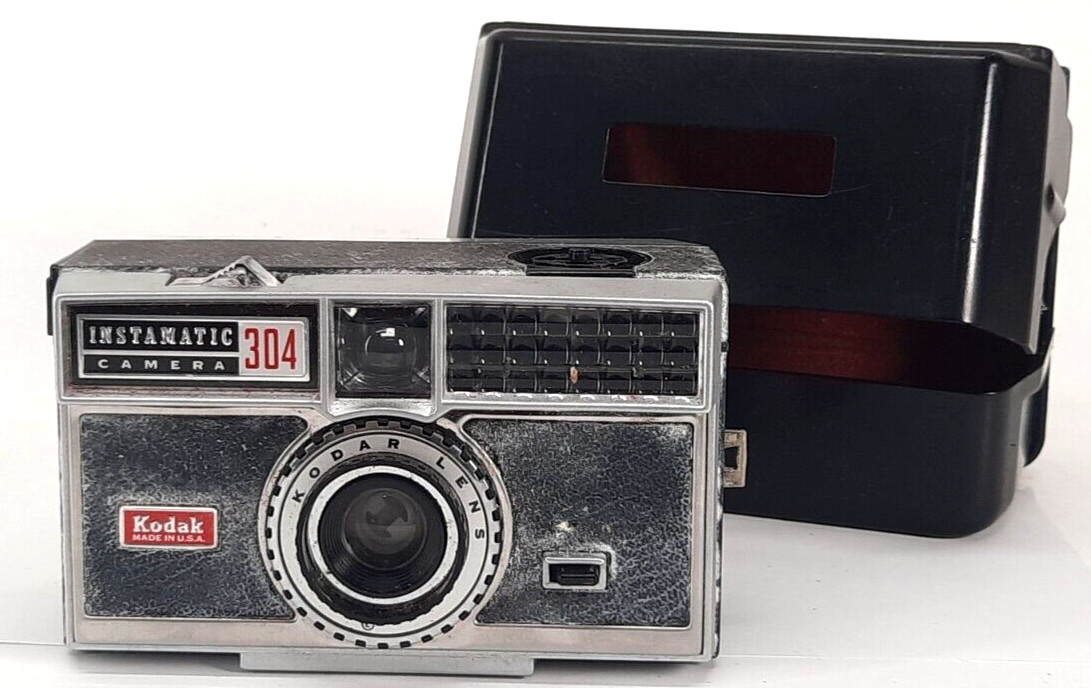 Vintage Kodak Instamatic 304 Black & Silver Compact Camera. USA.