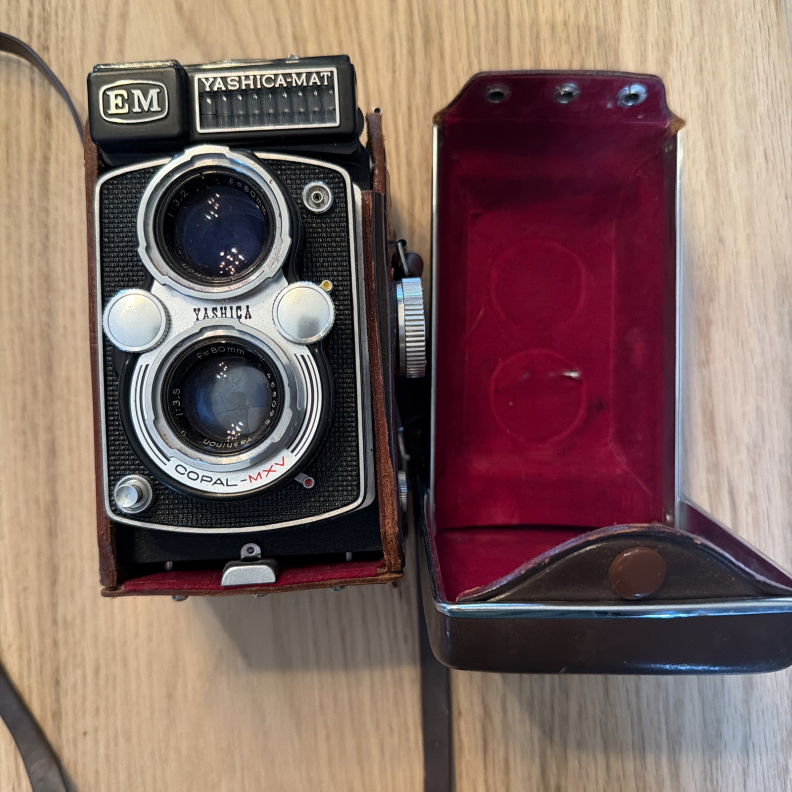 Vintage LM Yashica-Mat Copal MXV Camera 80mm Twin Lens W Leather Case