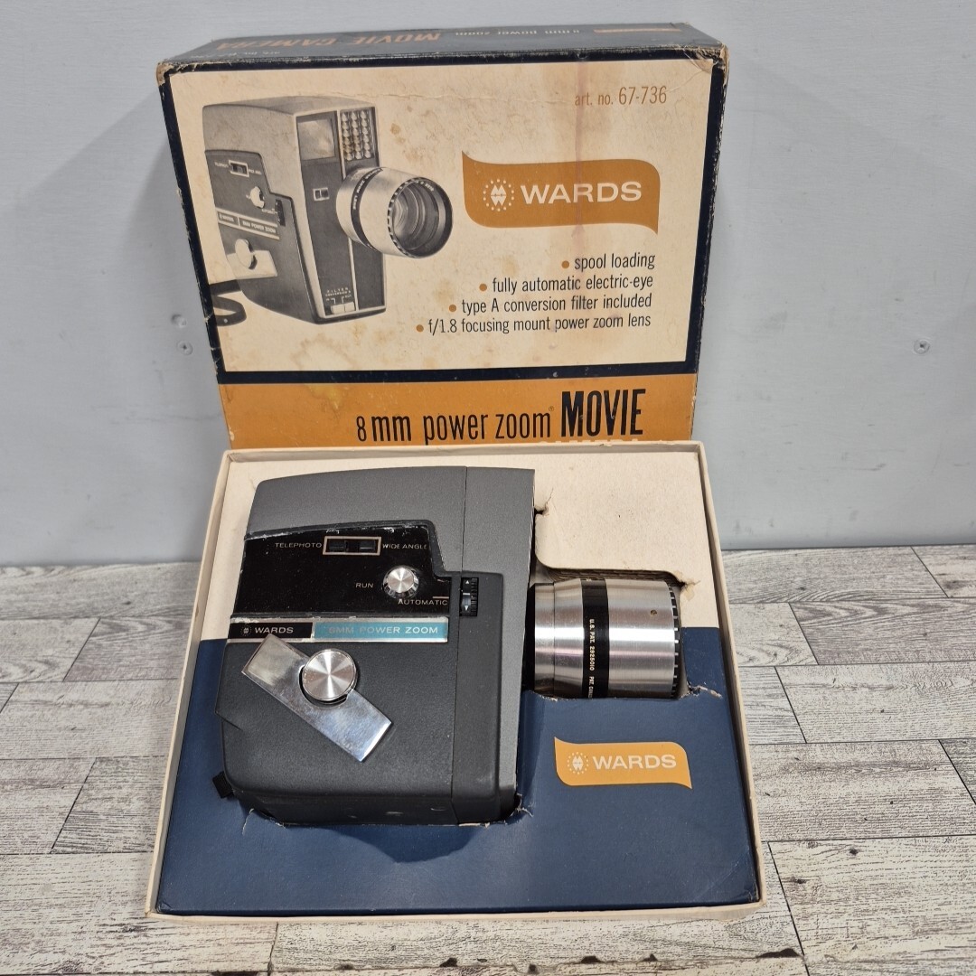 Vintage Wards 67-736 8mm Fully Auto Electric Eye Zoom Movie Camera Exclusive