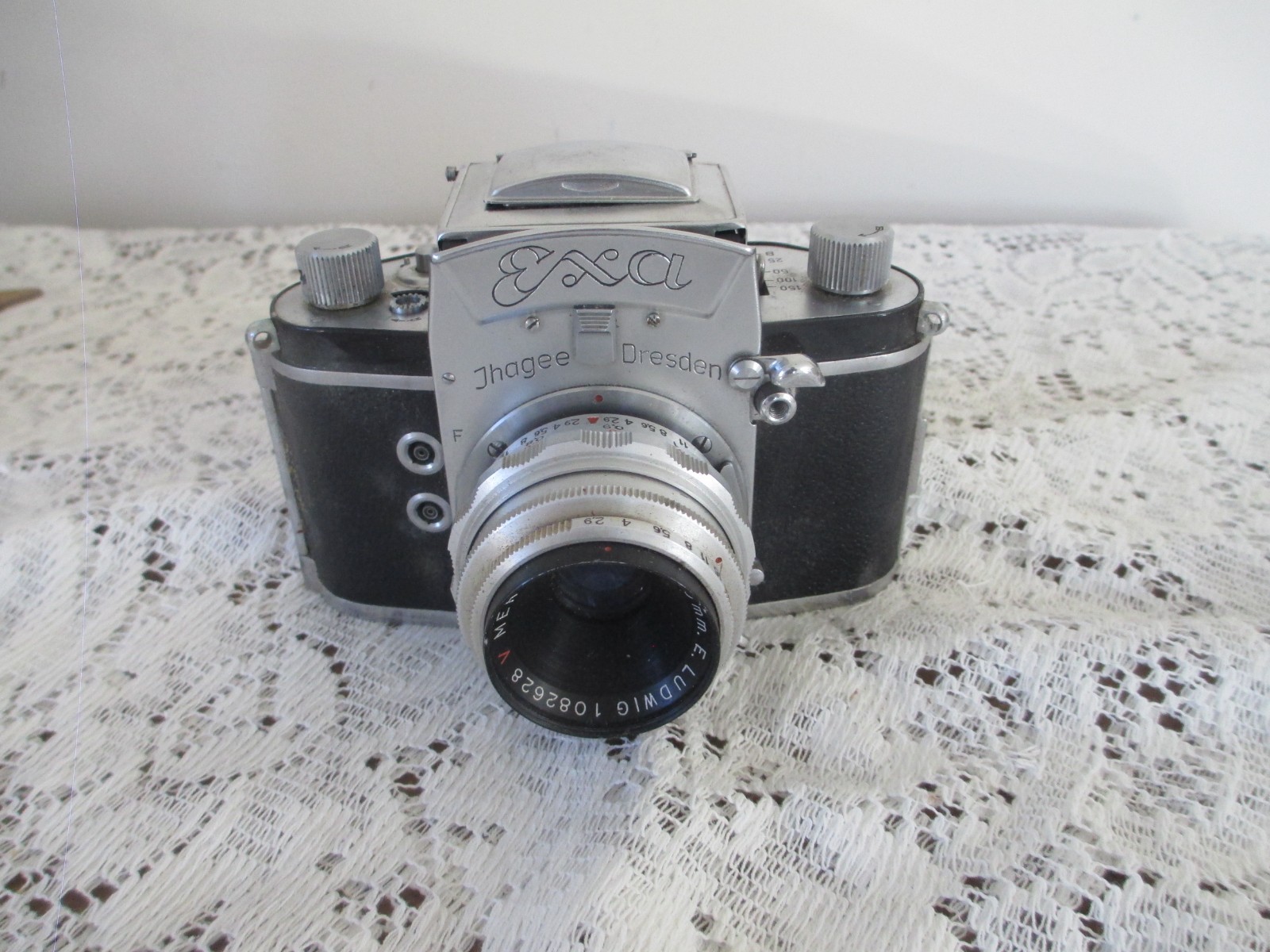 Jhagee Dresden Exa Vintage 35mm Camera Black Silver With Case
