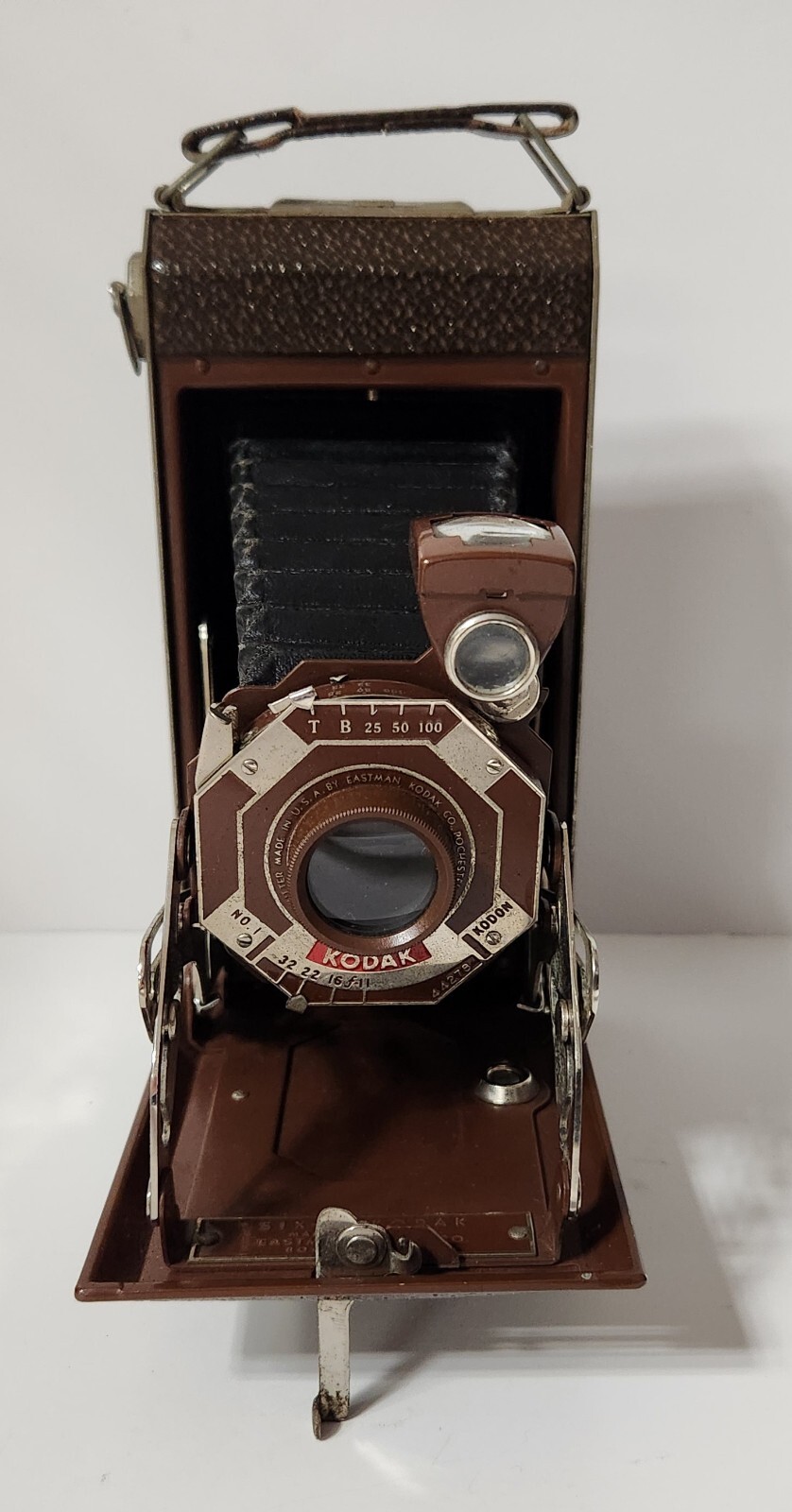 Kodak Six-16 Octagonal Face Folding Camera – Brown