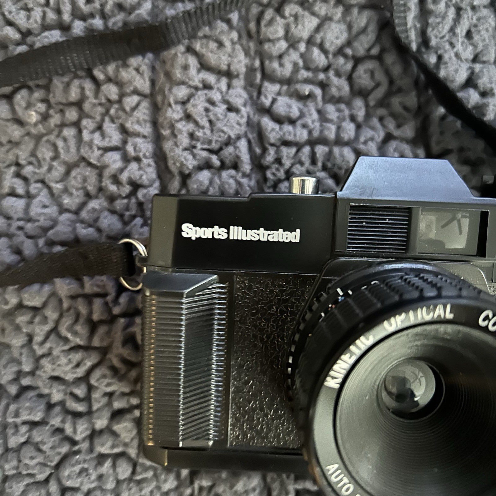 1980s Sports Illustrated Black 50mm Kinetic Optical Auto Focus Film Camera