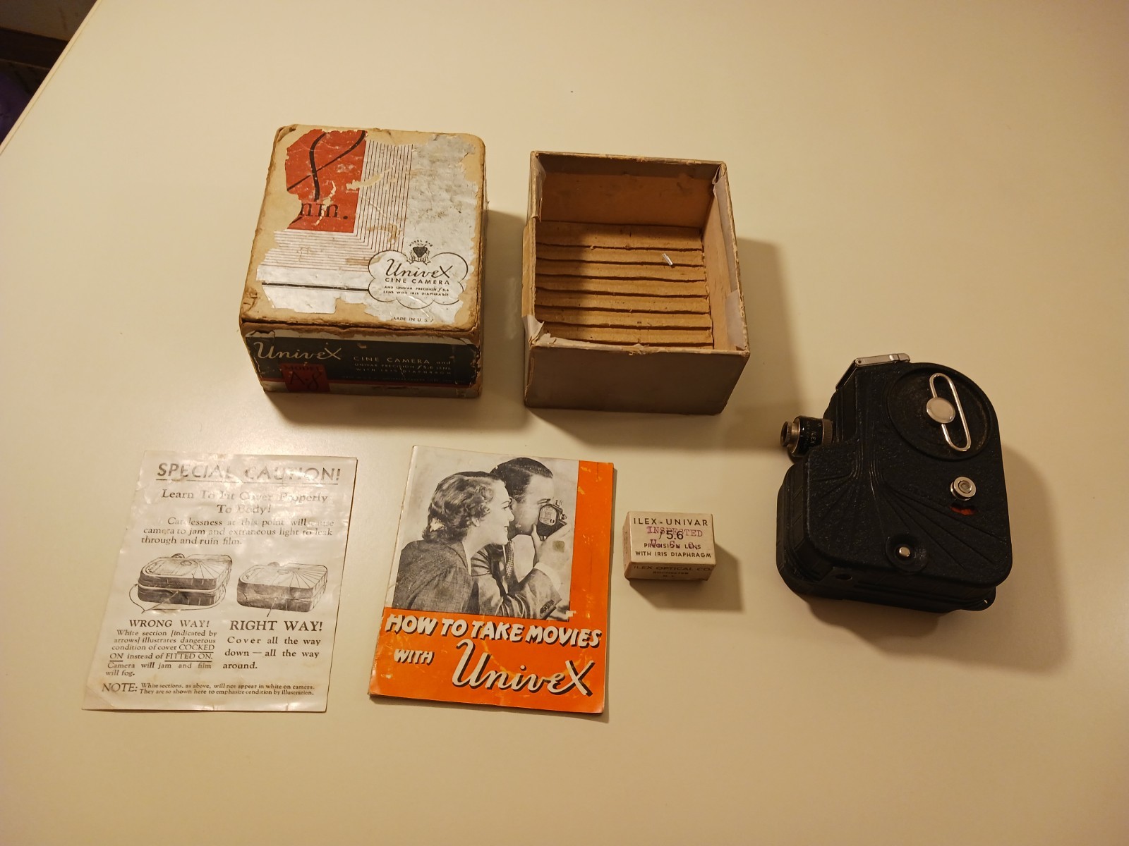 Vintage Univex Cine A-8 8mm Movie Camera w/ Ilex Univar F5.6 Lens & Original Box