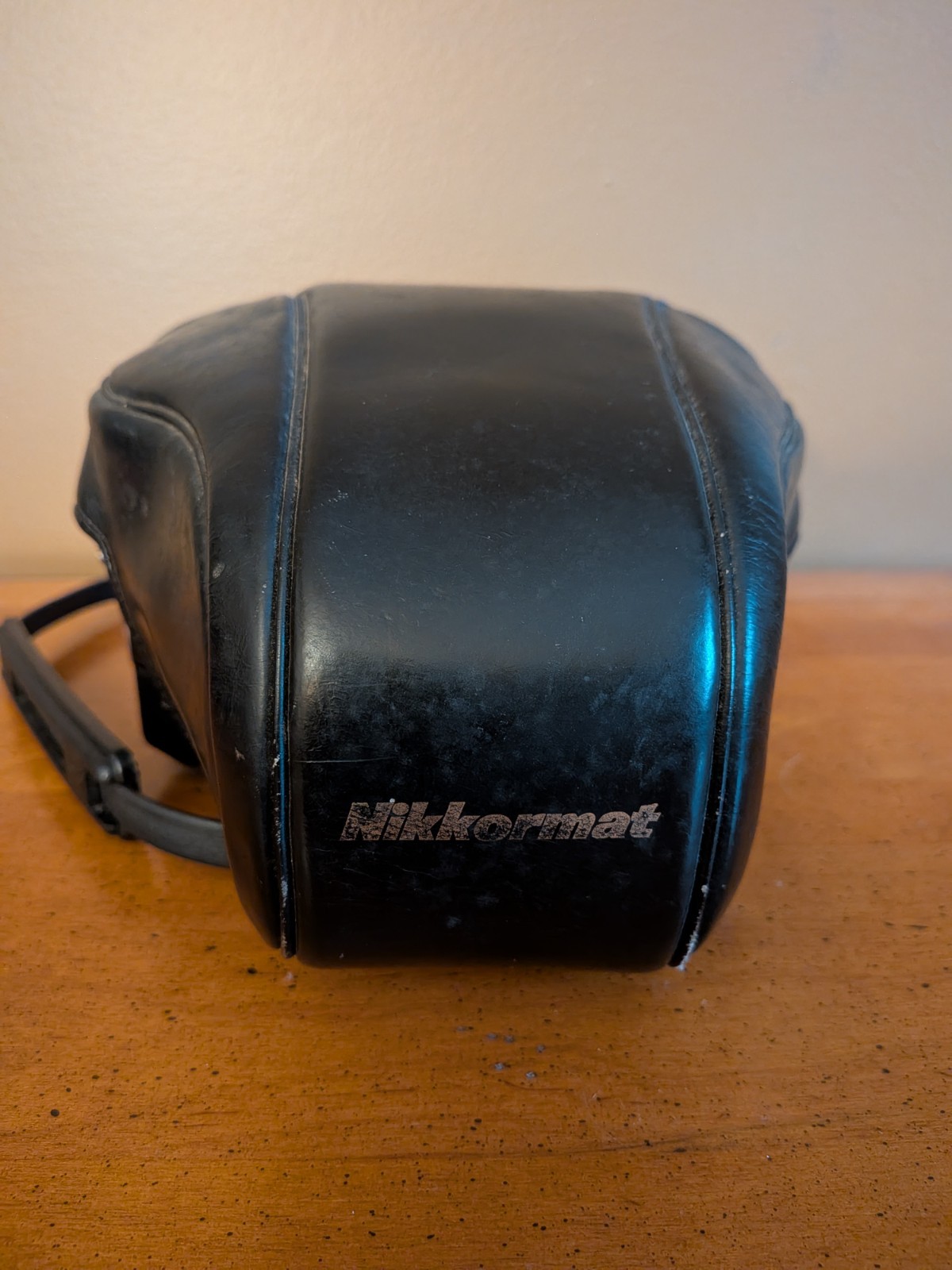 Nikon Nikkormat Silver SLR Film Camera w/ Nikkor-S Auto 50mm f/1.4 & Case