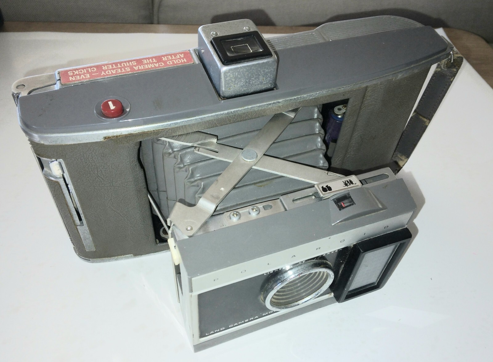 Vintage 1960’s POLAROID Folding Land Camera MODEL J66 – Untested