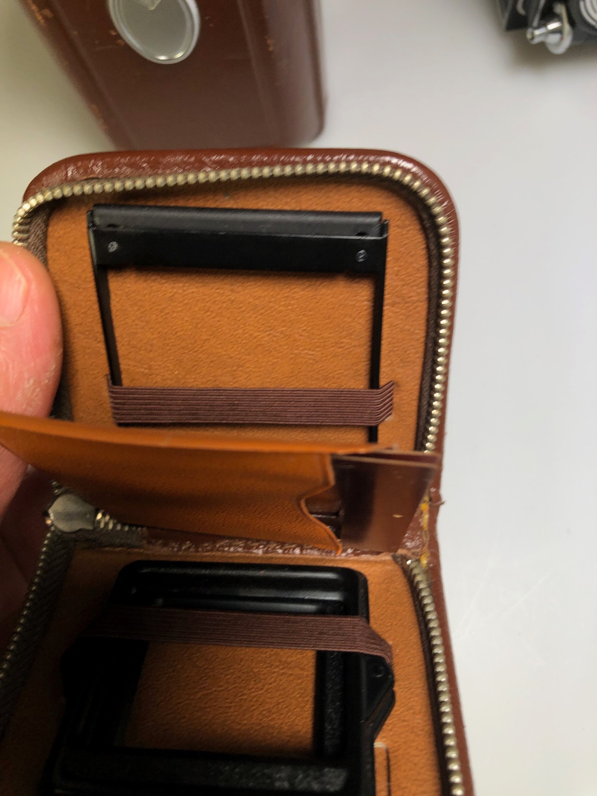 Rollei Rolleiflex Model T Type 1 TLR Camera with 16 adapter, case and Rollei cap