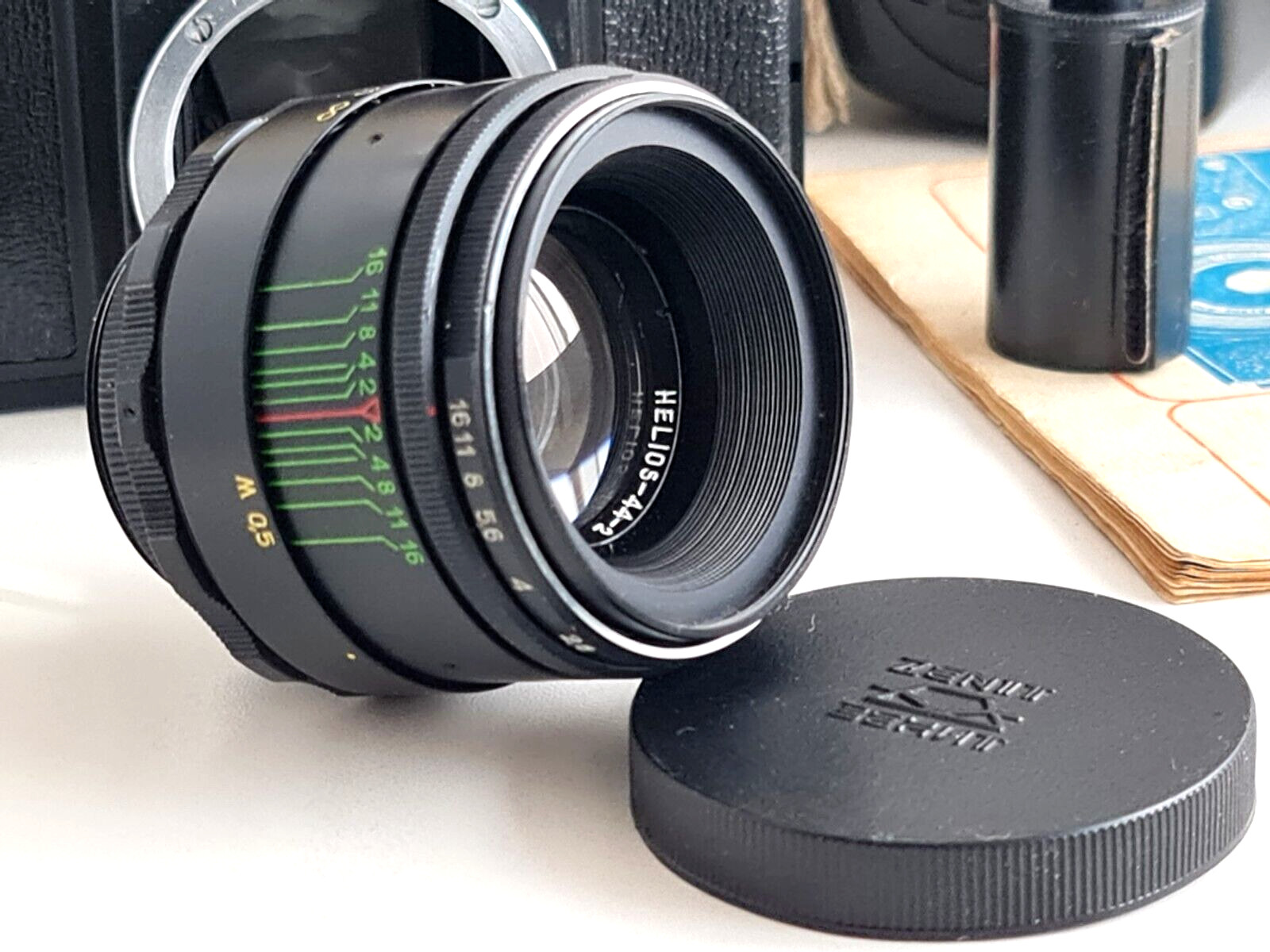 TESTED! Zenit-ET + Helios-44-2 2/58mm, USSR 35mm SLR Film Vintage Camera!