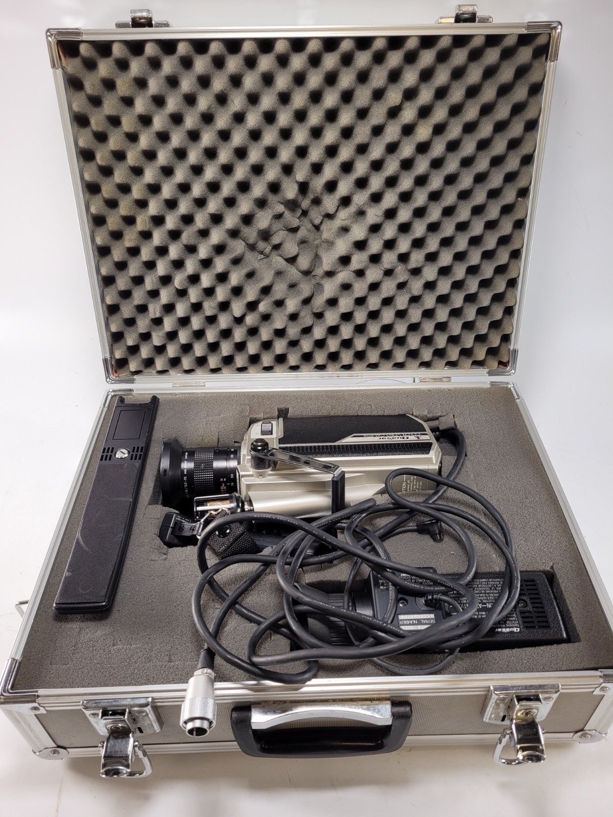 Vintage Quasar Color Video Camera VK730SE W/ Accessories & Metal Case