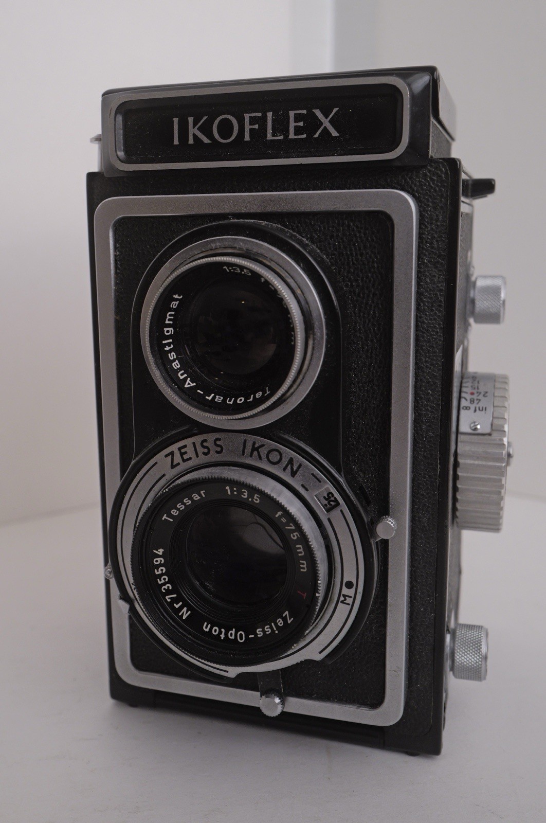 Vintage Zeiss Ikon Ikoflex Ia 854/16 TLR Camera – Tessar 75mm F3.5 – CLA’d