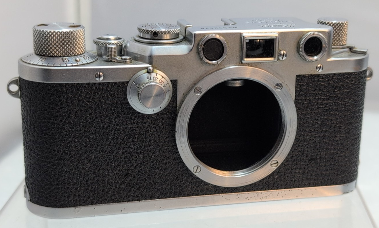 Leica IIIf Red Dial 35mm Rangefinder Camera Body only
