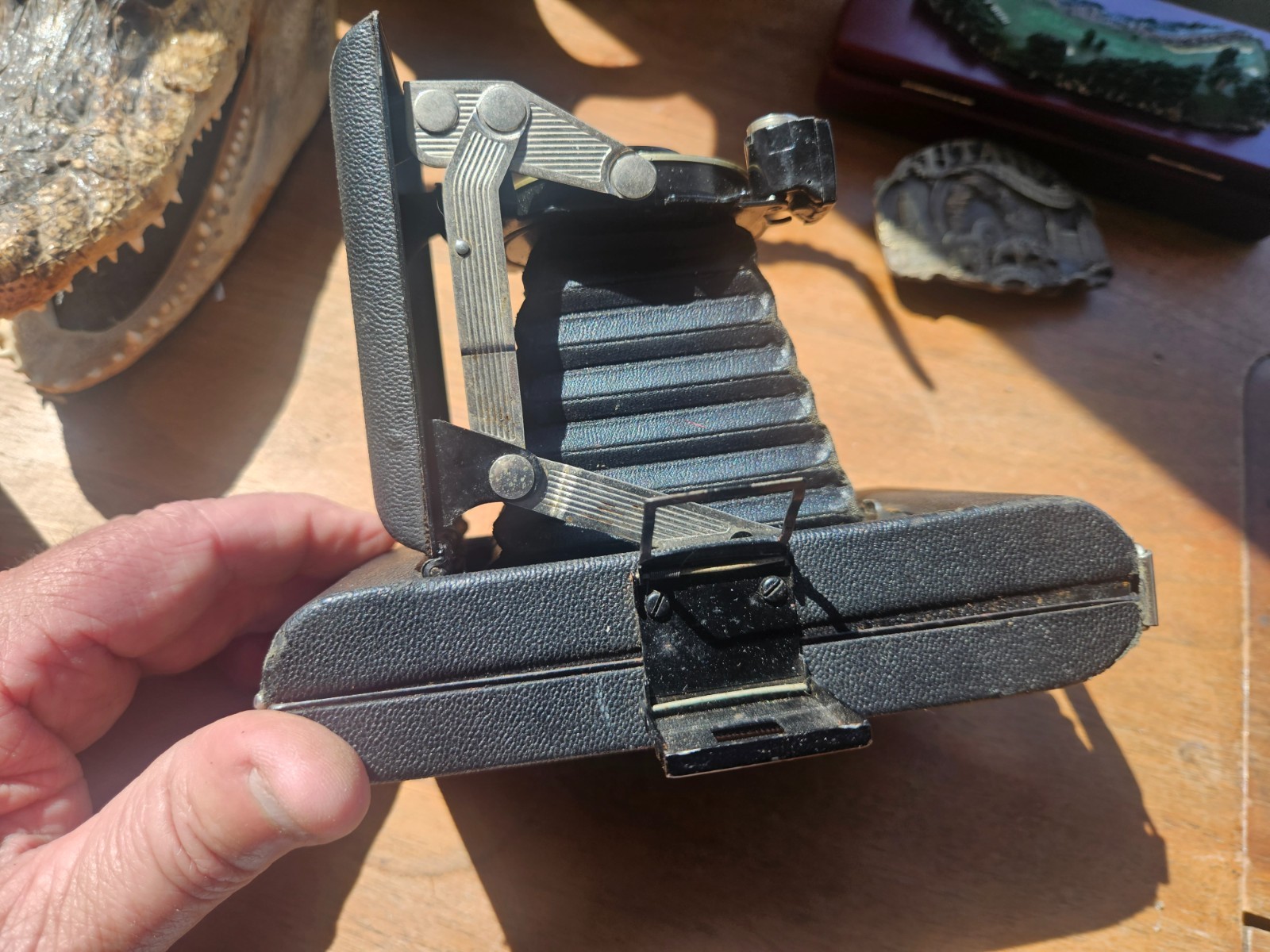 Vintage Kodak Vigilant Junior Six-20 Camera Untested For Display or Parts