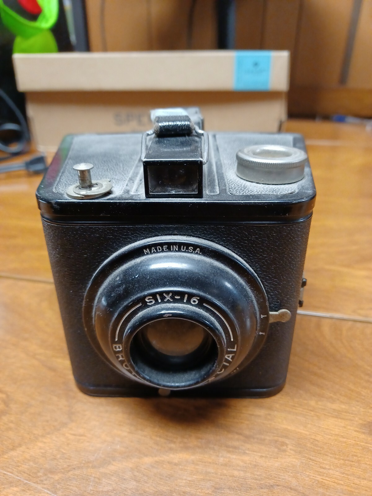 Vintage Kodak Six-16 Brownie Special Box Camera Black 1938-42