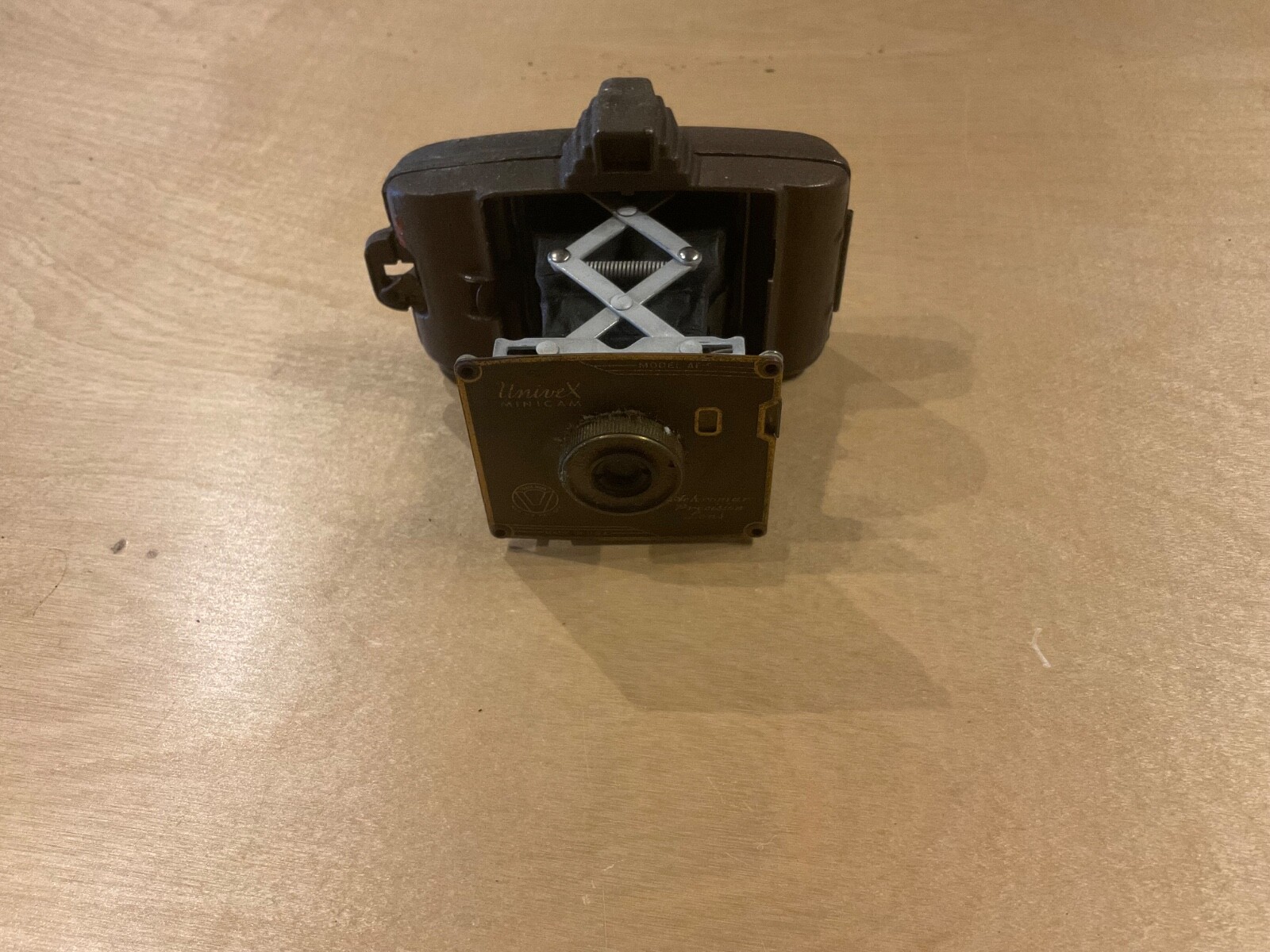 1938 Univex Minicam Model AF5 compact metal 60mm