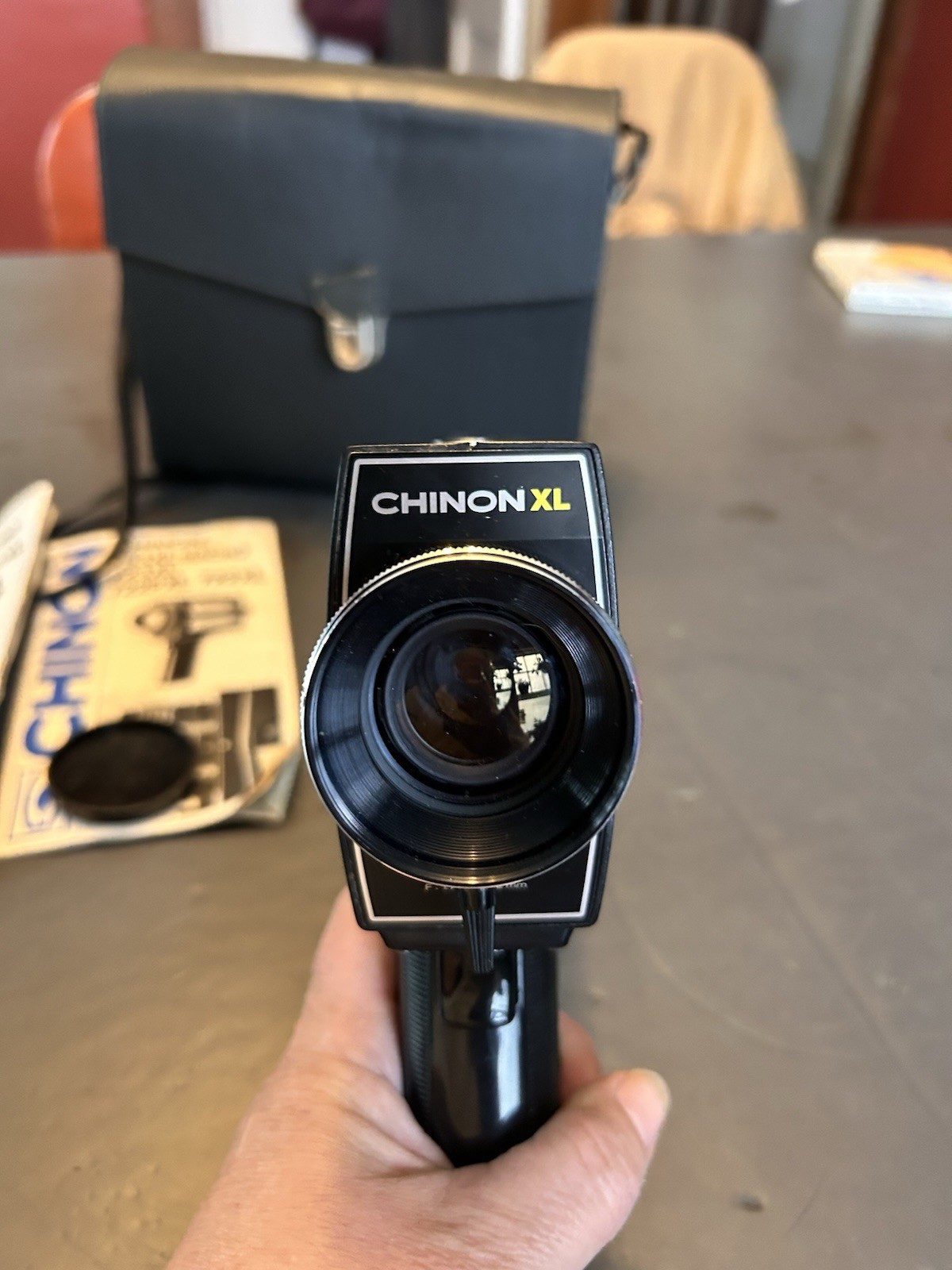 Chinon 722P XL Power Zoom Super 8 Movie Camera w/ Case Untested