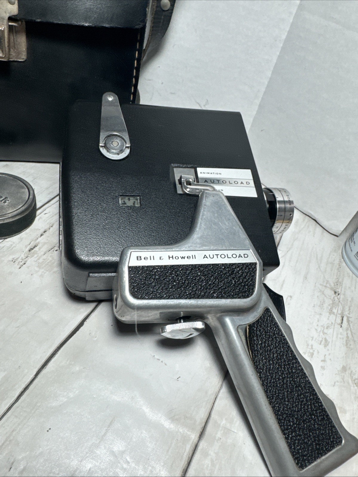 Vintage Bell & Howell Autoload Zoom Reflex 8mm Movie Camera w/Case& Film Unteste