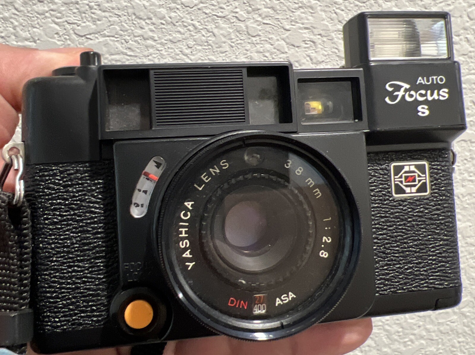 CAMERA YASHICA Auto Focus S – Rangefinder UNTESTED
