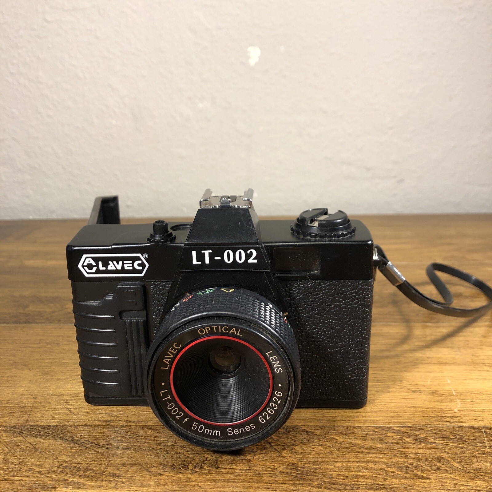 Lavec LT-002 Fixed Focus 35mm Film Point & Shoot Camera