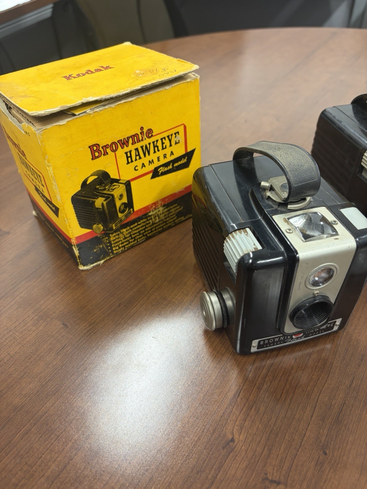 Two Vintage Kodak Brownie Hawkeye Outfit Original Box Flash Camera + Accessories