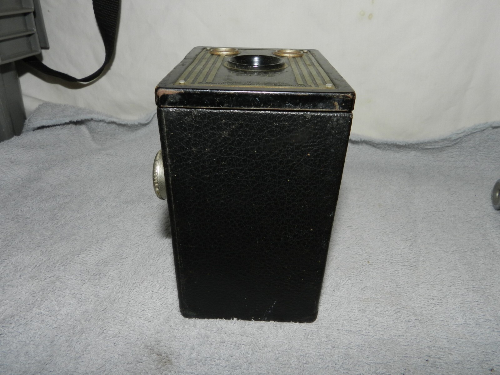 Vintage Camera: Eastman Kodak Brownie Target Six-20: box